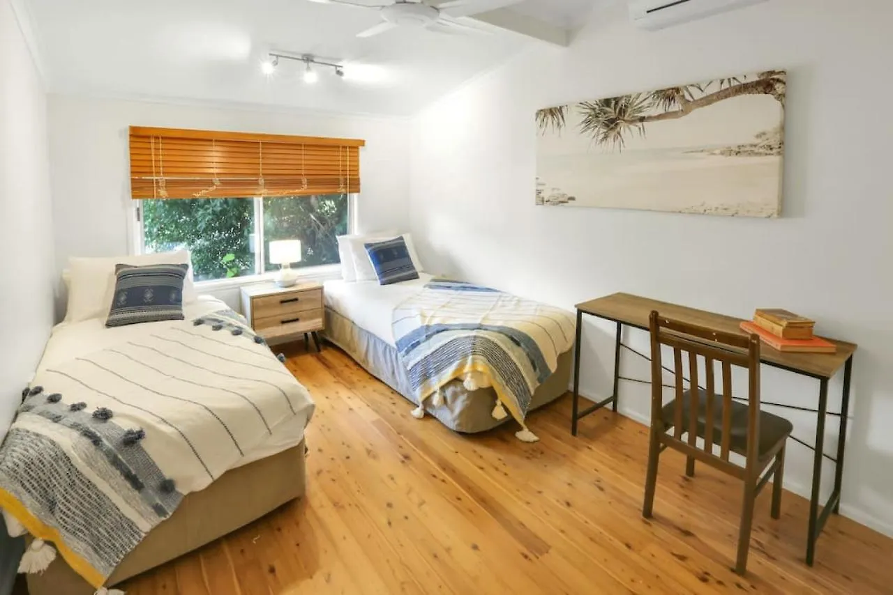 Serendipity Cottage Holloways Beach